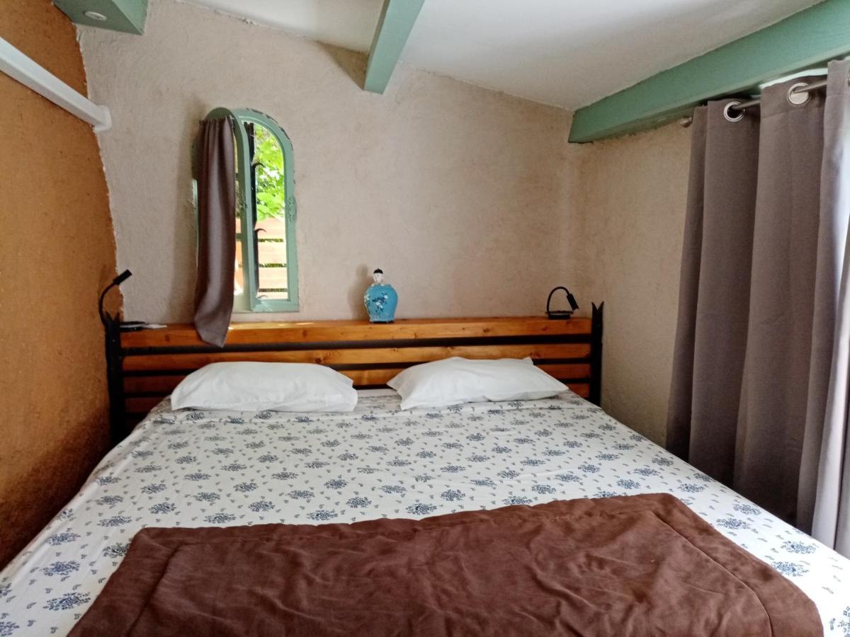 Saint-Maximin  L'Atelier Bed & Breakfast 部屋 写真