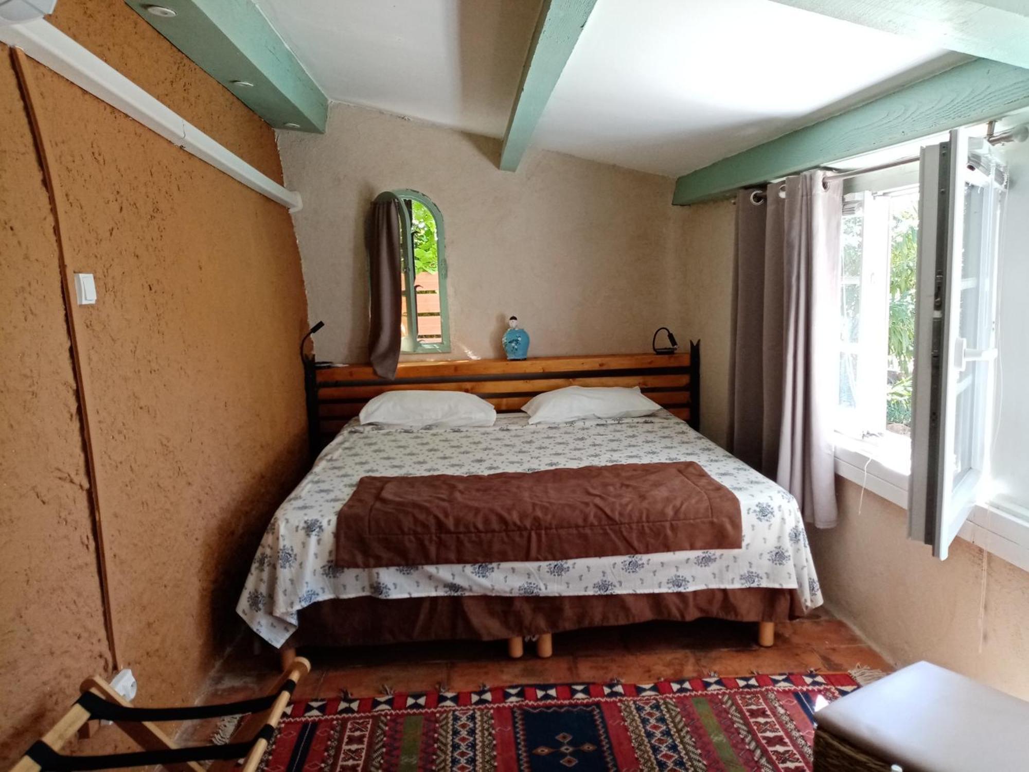 Saint-Maximin  L'Atelier Bed & Breakfast 部屋 写真